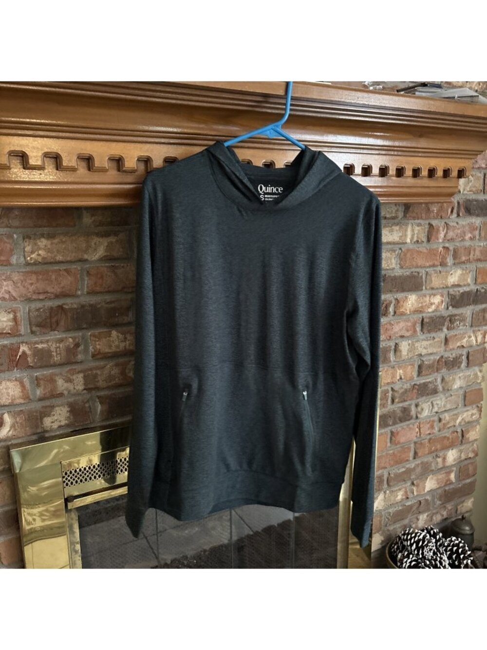 Quince Men’s Soft Performance Think Hoodie Size Small Gray Zip Pockets